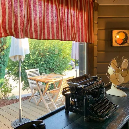 Hotel Le D'etienne *