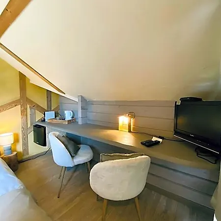 Hotel Le D'etienne *
